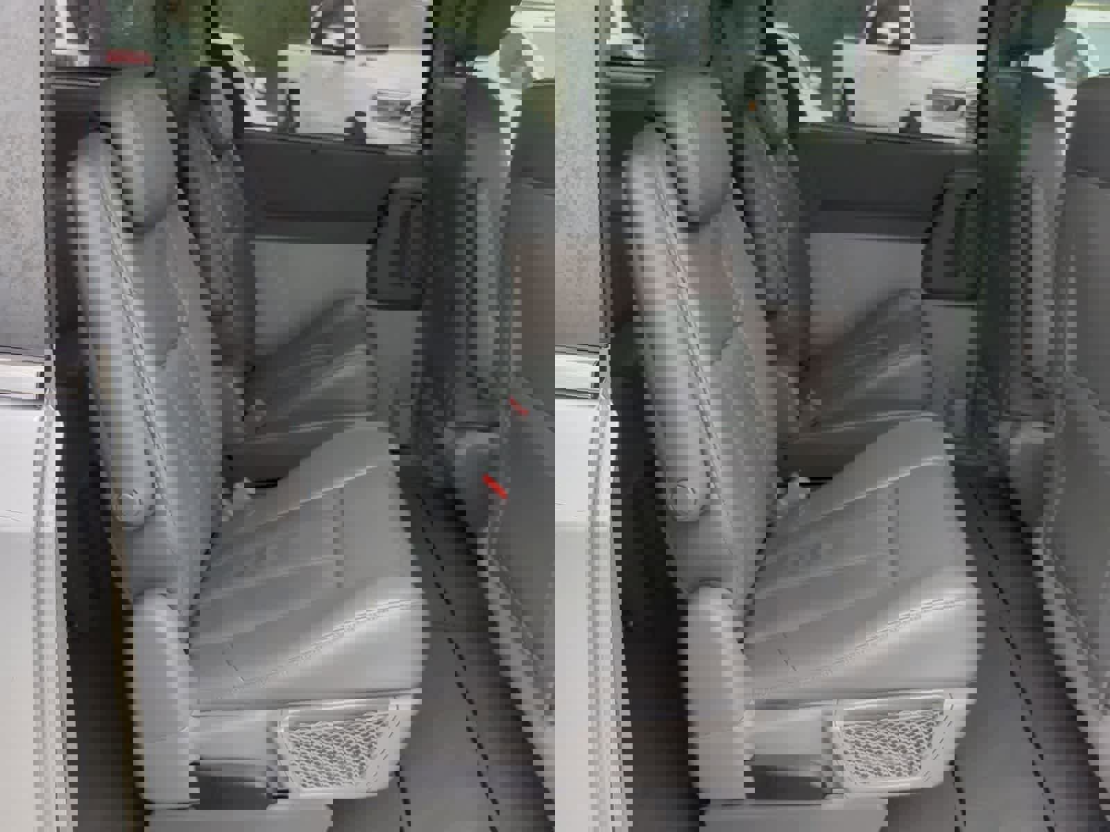 Used 2008 Chrysler Town & Country Touring image 20