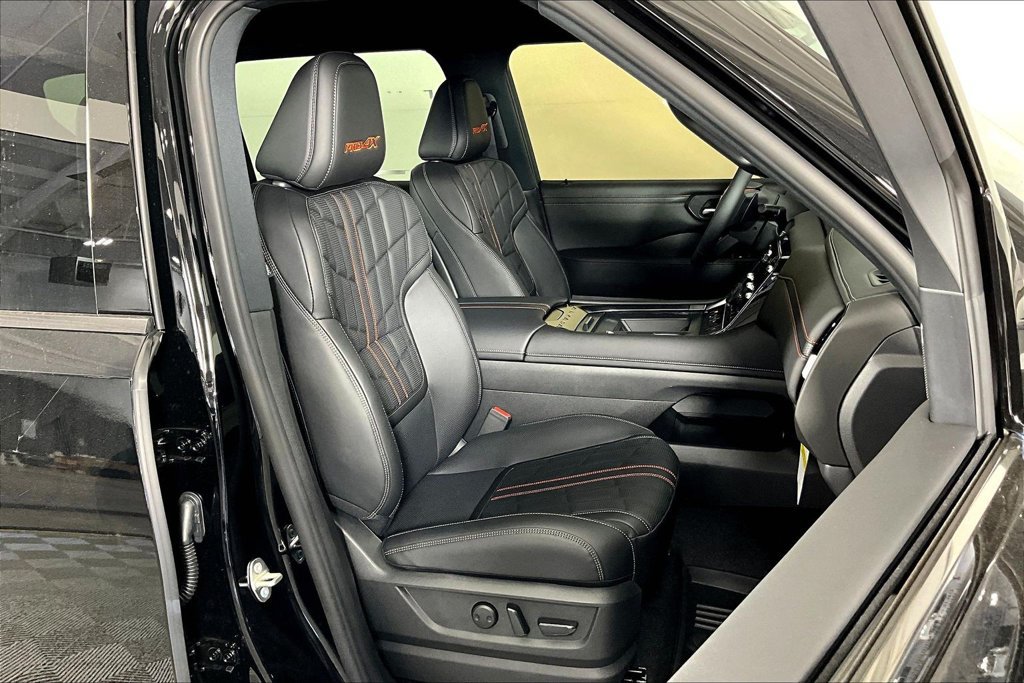 New 2026 Nissan Armada PRO-4X w/ Captain's Chari Seat Package AWD/4WD image 38