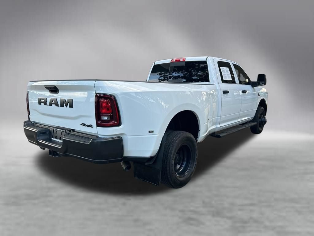 Used 2025 RAM 3500 Tradesman AWD/4WD image 3