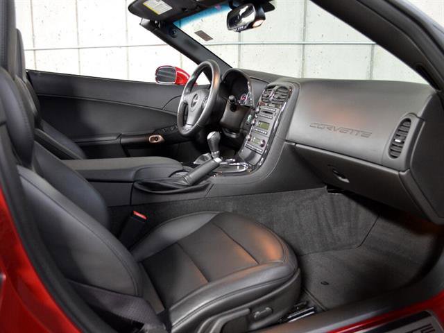 Used 2013 Chevrolet Corvette Convertible image 21
