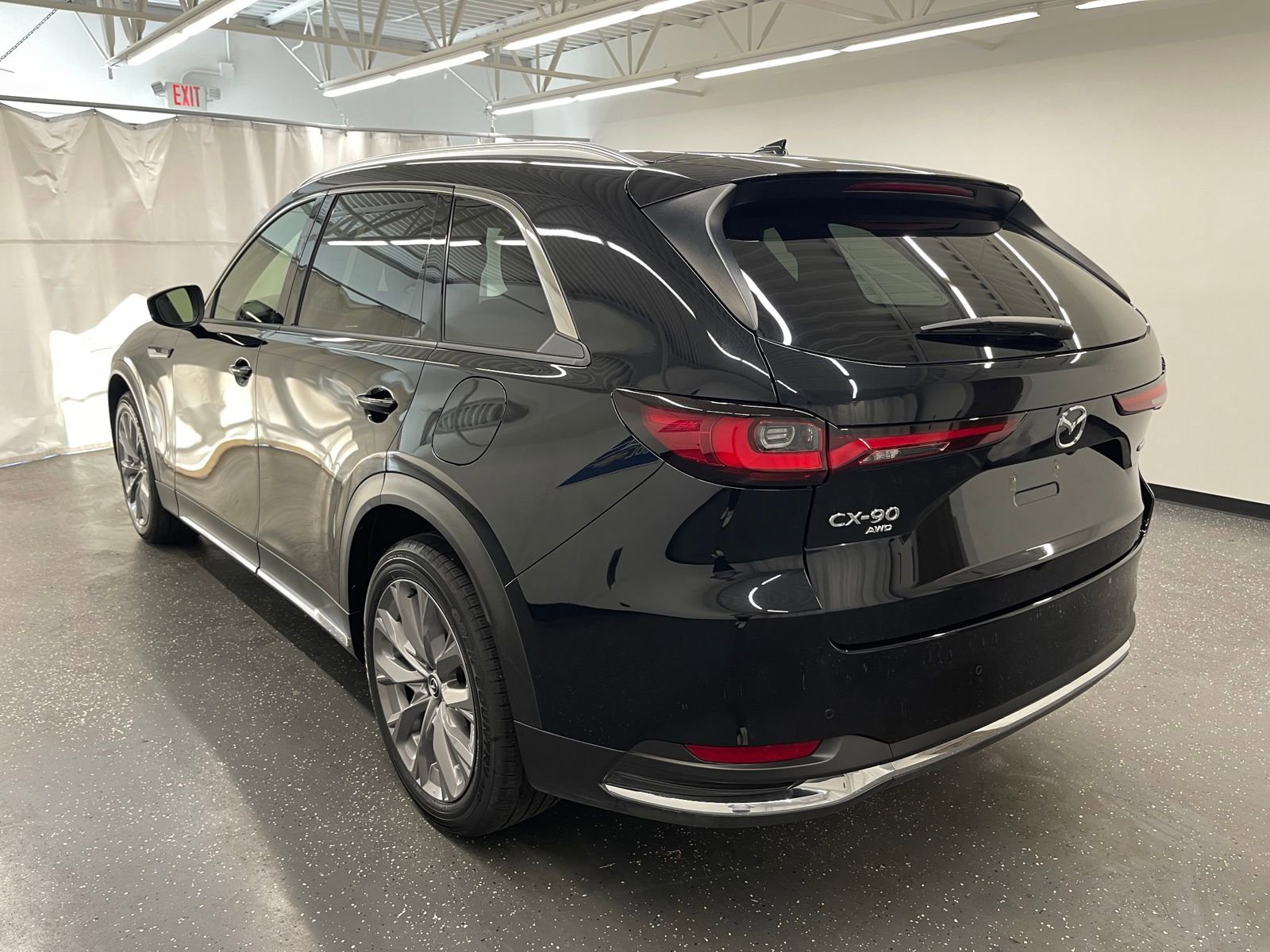 Used 2025 MAZDA CX-90 3.3 Turbo w/ Premium Plus Pkg image 3
