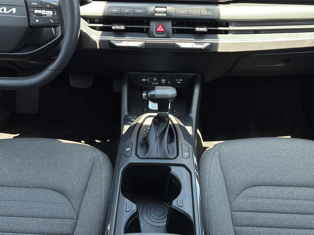 Used 2025 Kia K4 EX FWD image 19
