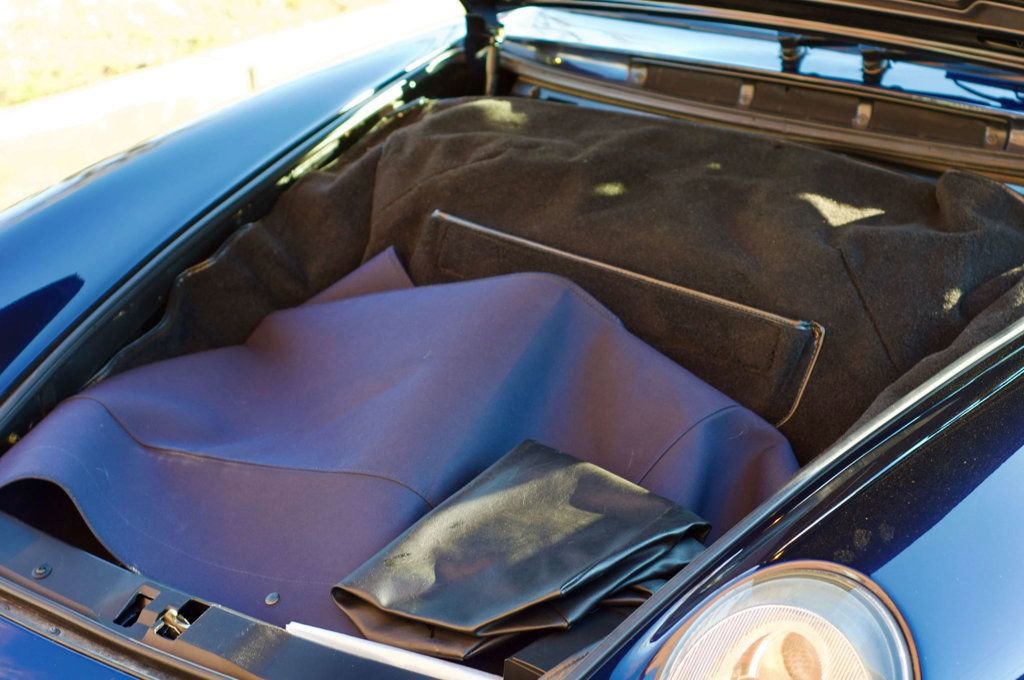 Used 1995 Porsche 911 Carrera image 24