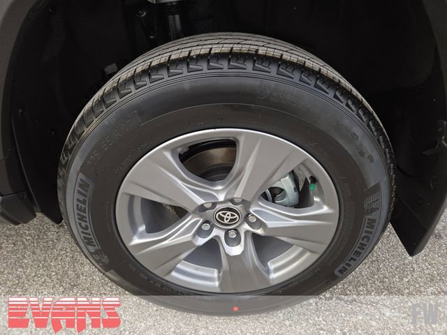 New 2025 Toyota RAV4 XLE w/ Convenience Package image 26