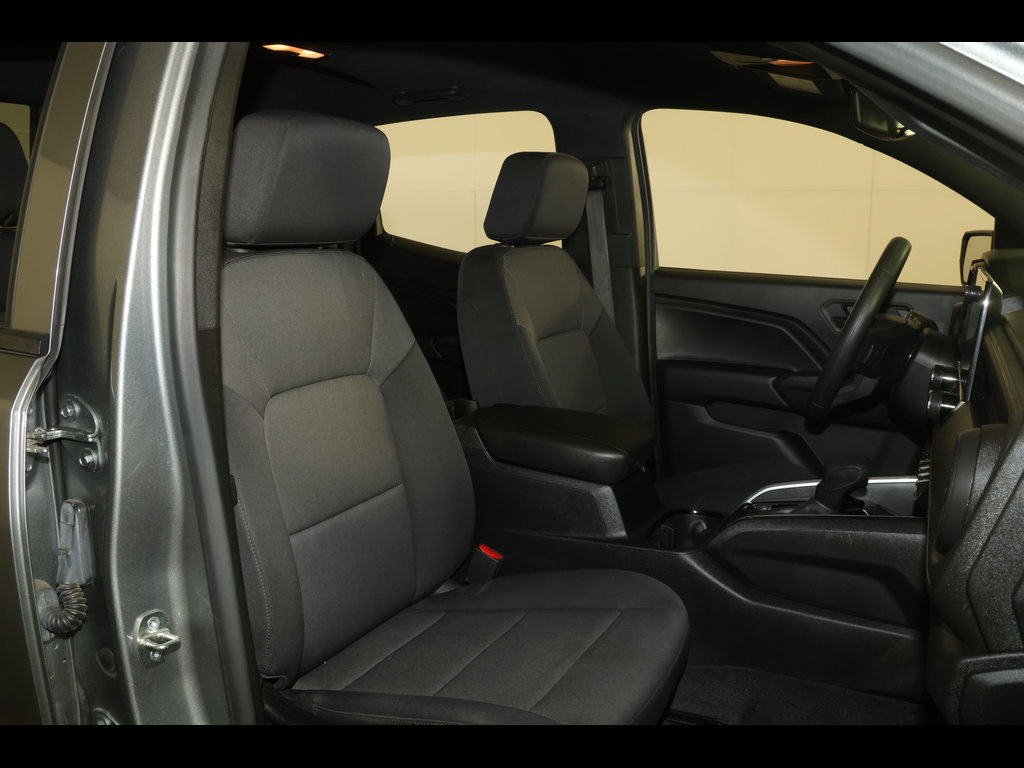 Used 2023 Chevrolet Colorado W/T w/ WT Convenience Package II AWD/4WD image 32