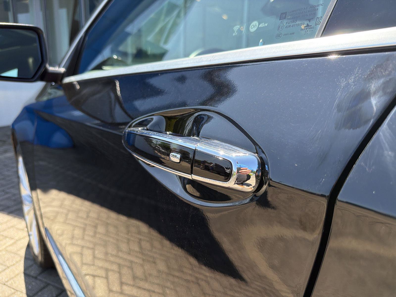 Used 2018 Chevrolet Impala Premier w/ Premier Confidence Package FWD image 12