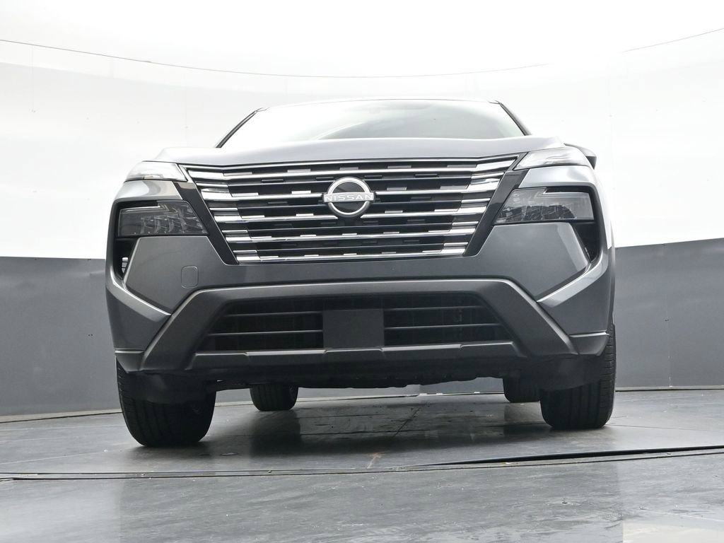 Used 2025 Nissan Rogue S FWD image 39