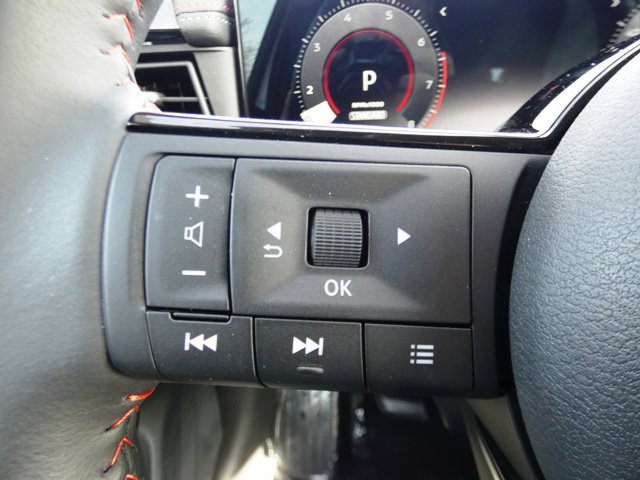 New 2026 Nissan Kicks SR w/ Cold Weather Package AWD/4WD image 9