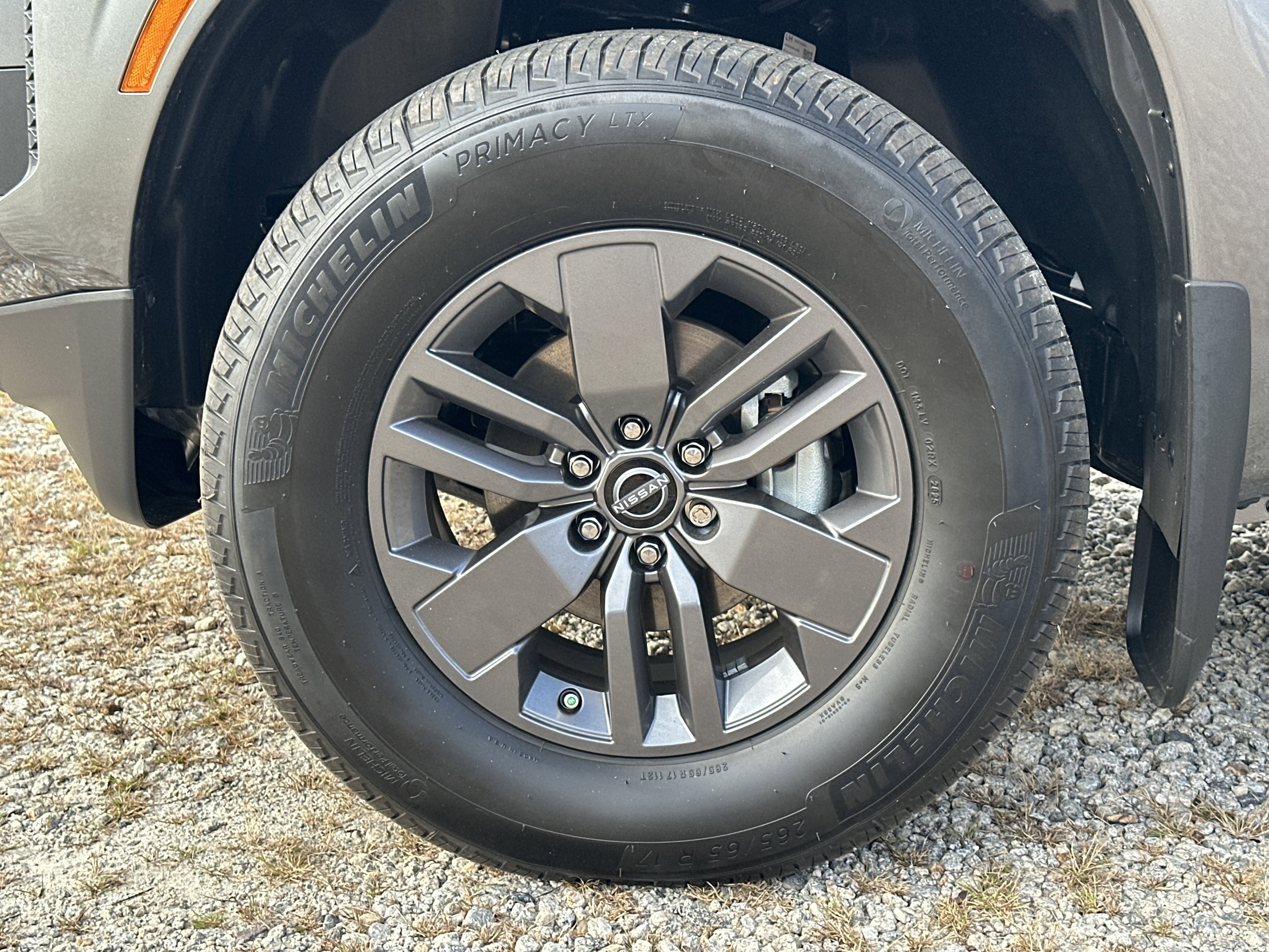 Used 2026 Nissan Frontier SV w/ SV Convenience Package image 11