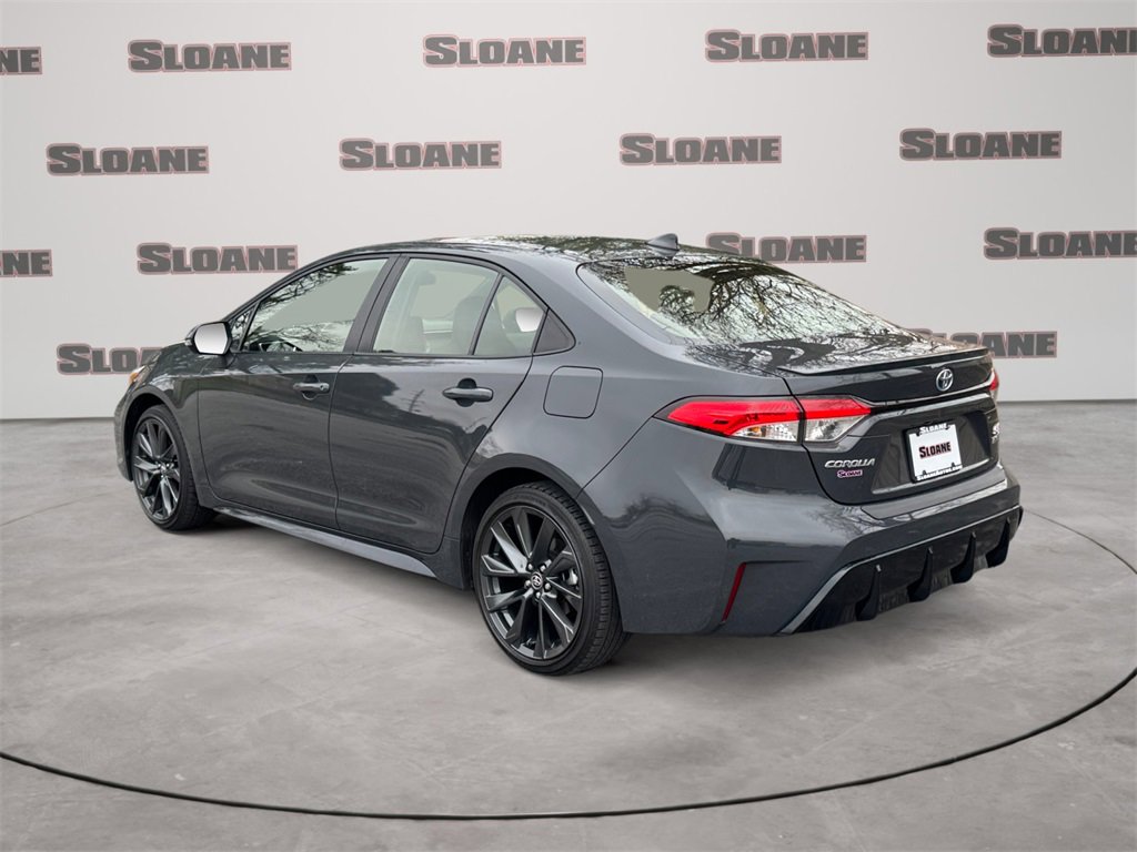 Used 2024 Toyota Corolla SE image 3
