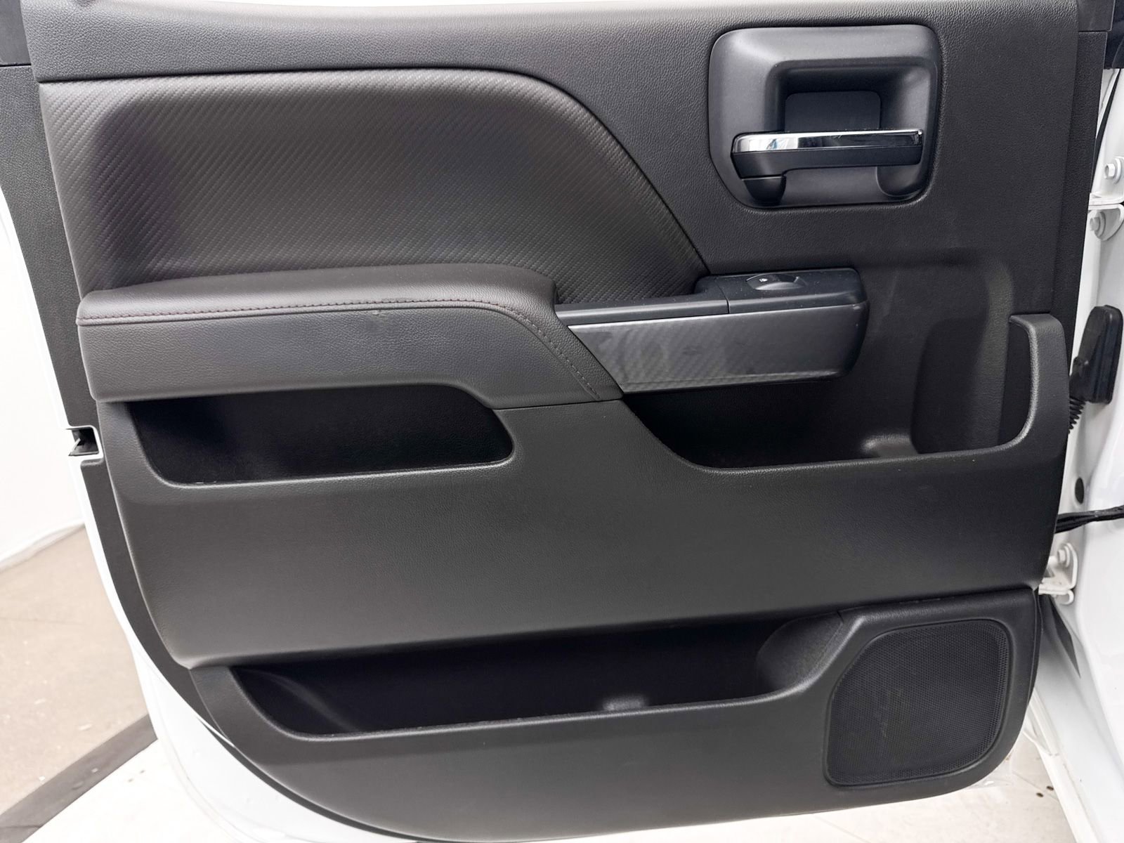 Used 2017 GMC Sierra 1500 SLT w/ All Terrain Package image 29