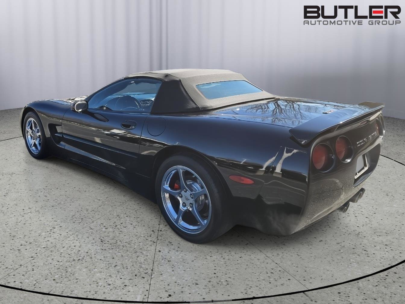 Used 2004 Chevrolet Corvette Convertible w/ Preferred Equipment Group image 8