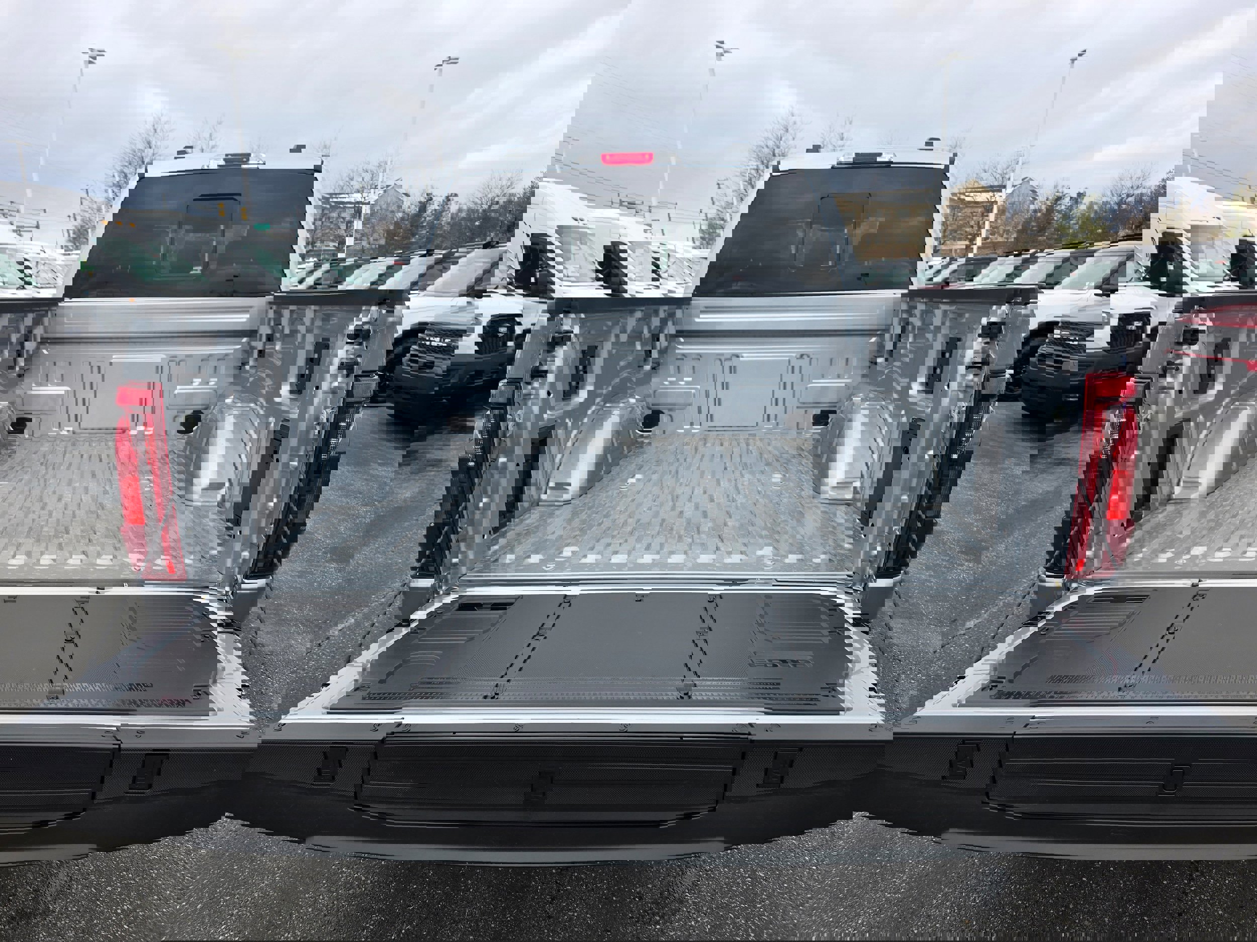 New 2026 Ford F150 XLT w/ Equipment Group 302A MID image 9