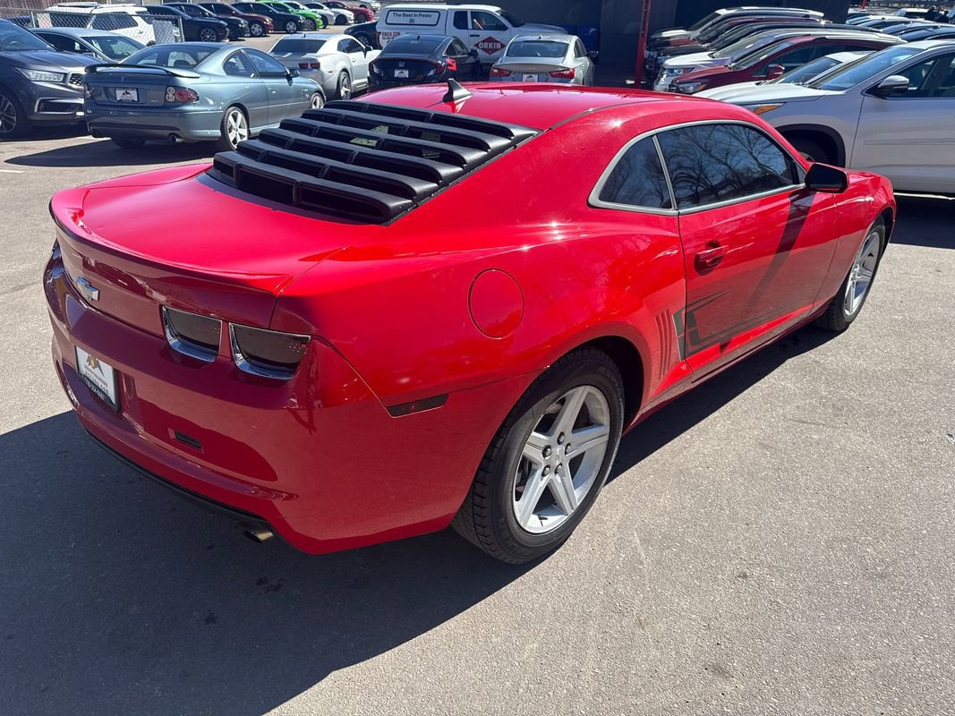 Used 2013 Chevrolet Camaro LS RWD image 7
