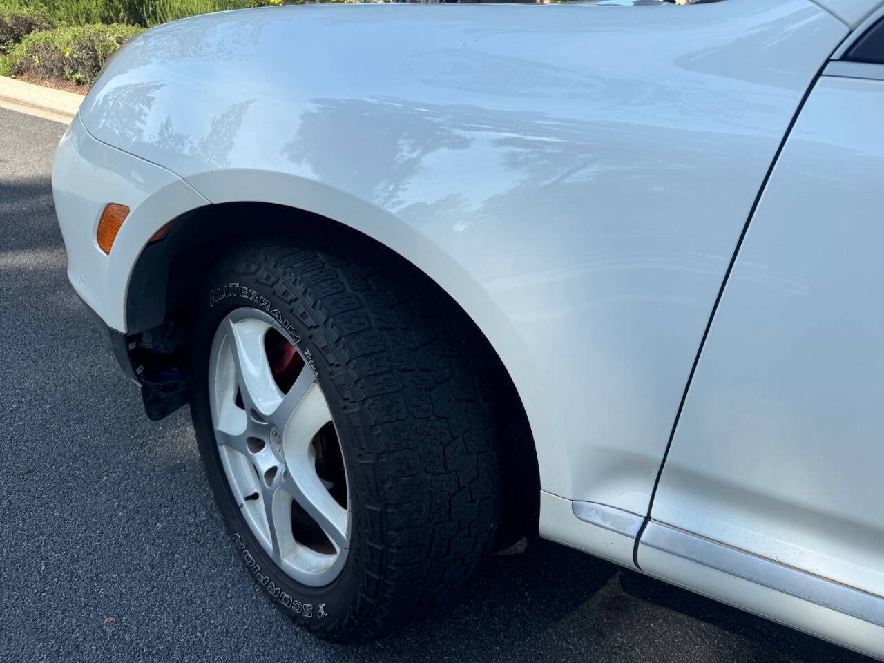 Used 2005 Porsche Cayenne Turbo AWD/4WD image 7