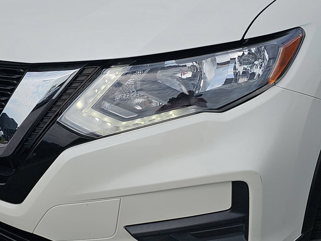 Used 2020 Nissan Rogue SV w/ Premium Package AWD/4WD image 31