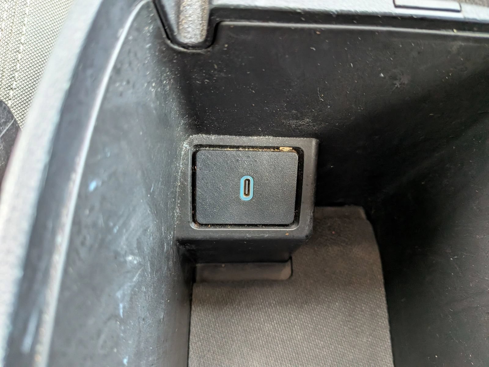 Used 2020 Ford Escape SE FWD image 59