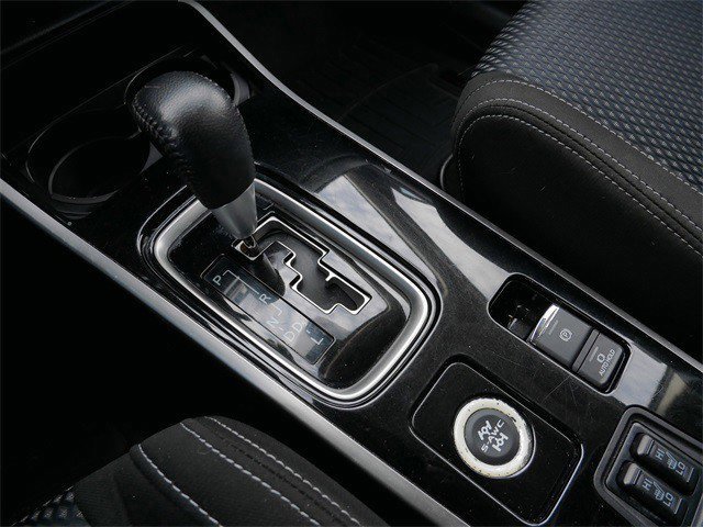 Used 2017 Mitsubishi Outlander SE image 22