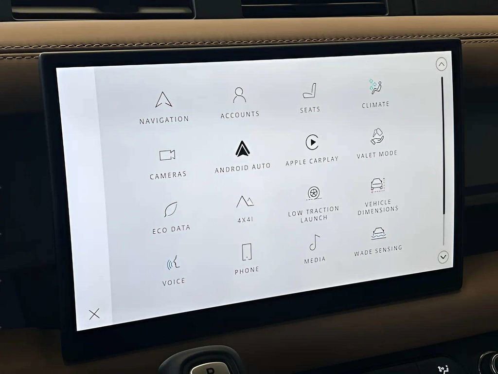 Used 2025 Land Rover Defender 130 V8 image 10