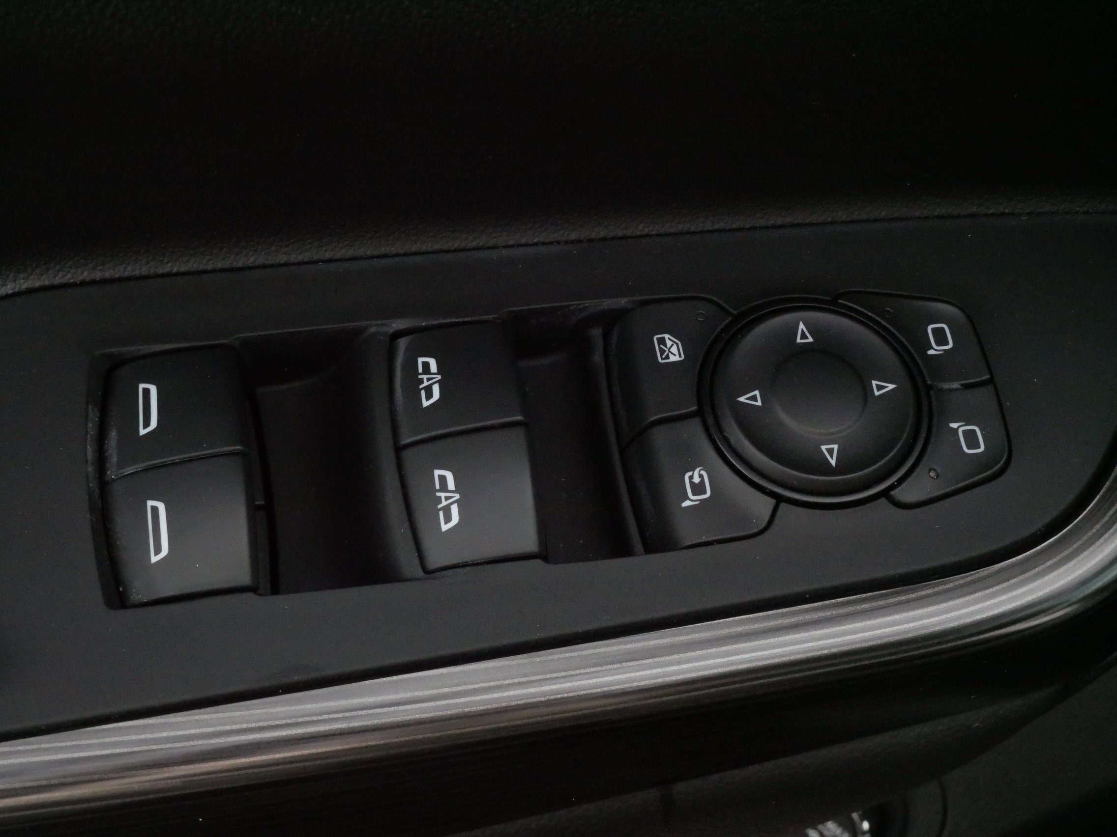 Used 2023 GMC Acadia SLT w/ Elevation Edition image 19