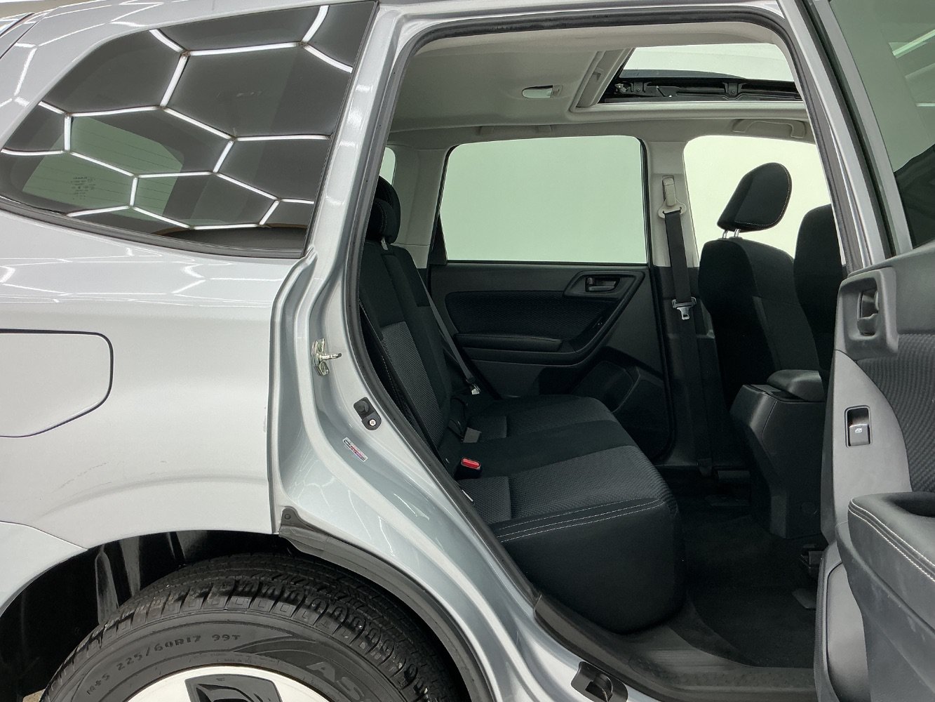 Used 2018 Subaru Forester 2.5i Premium AWD/4WD image 21