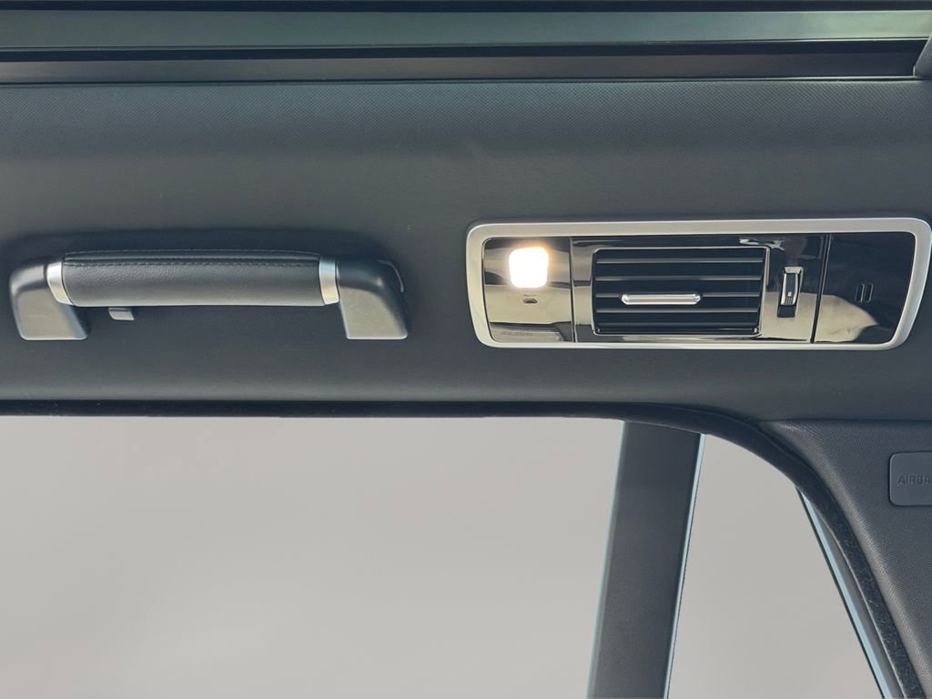 Used 2021 Land Rover Range Rover P525 Westminster Edition image 20