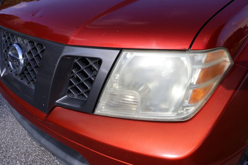 Used 2012 Nissan Frontier SV w/ Sport Appearance Pkg RWD image 3