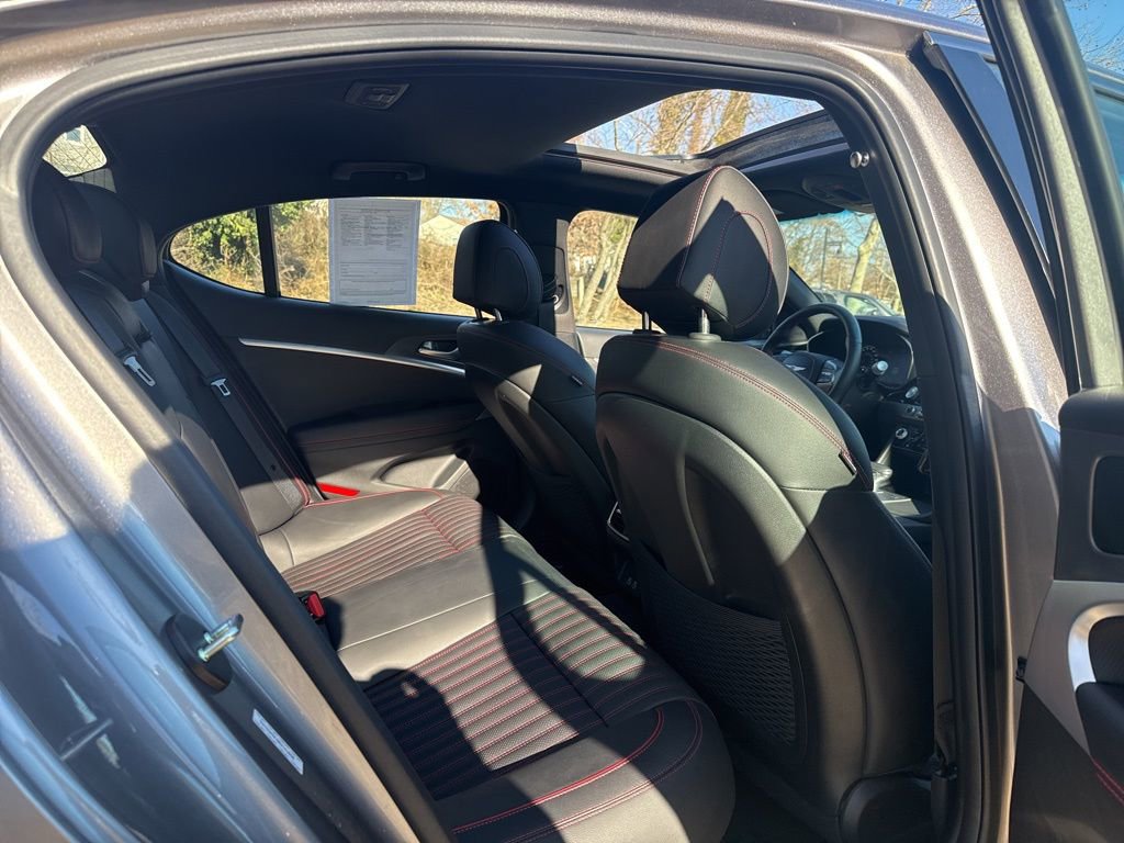 Used 2024 Genesis G70 2.5T w/ Sport Prestige Package image 29