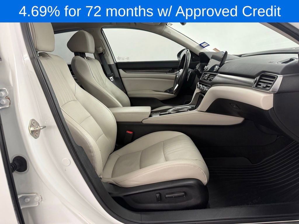 Used 2019 Honda Accord Touring image 32