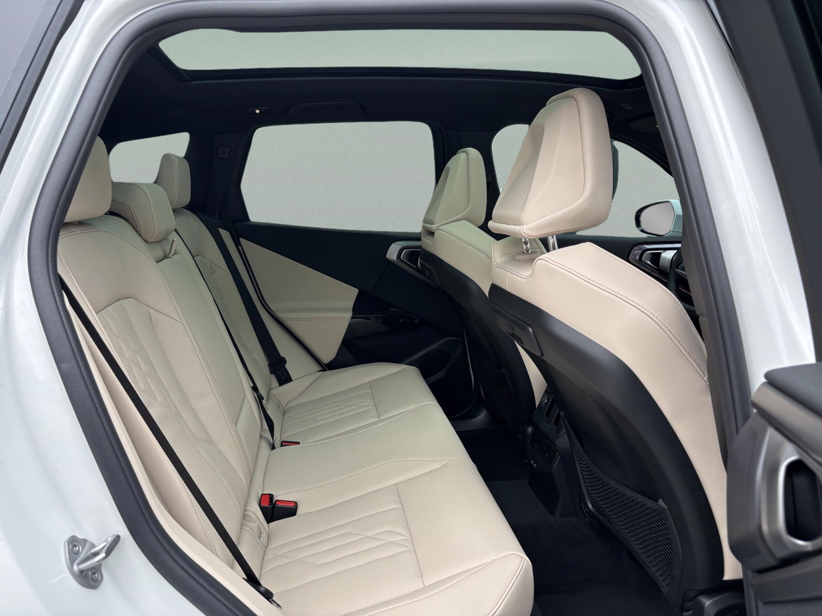 Used 2026 BMW X3 xDrive30 w/ Convenience Package image 30