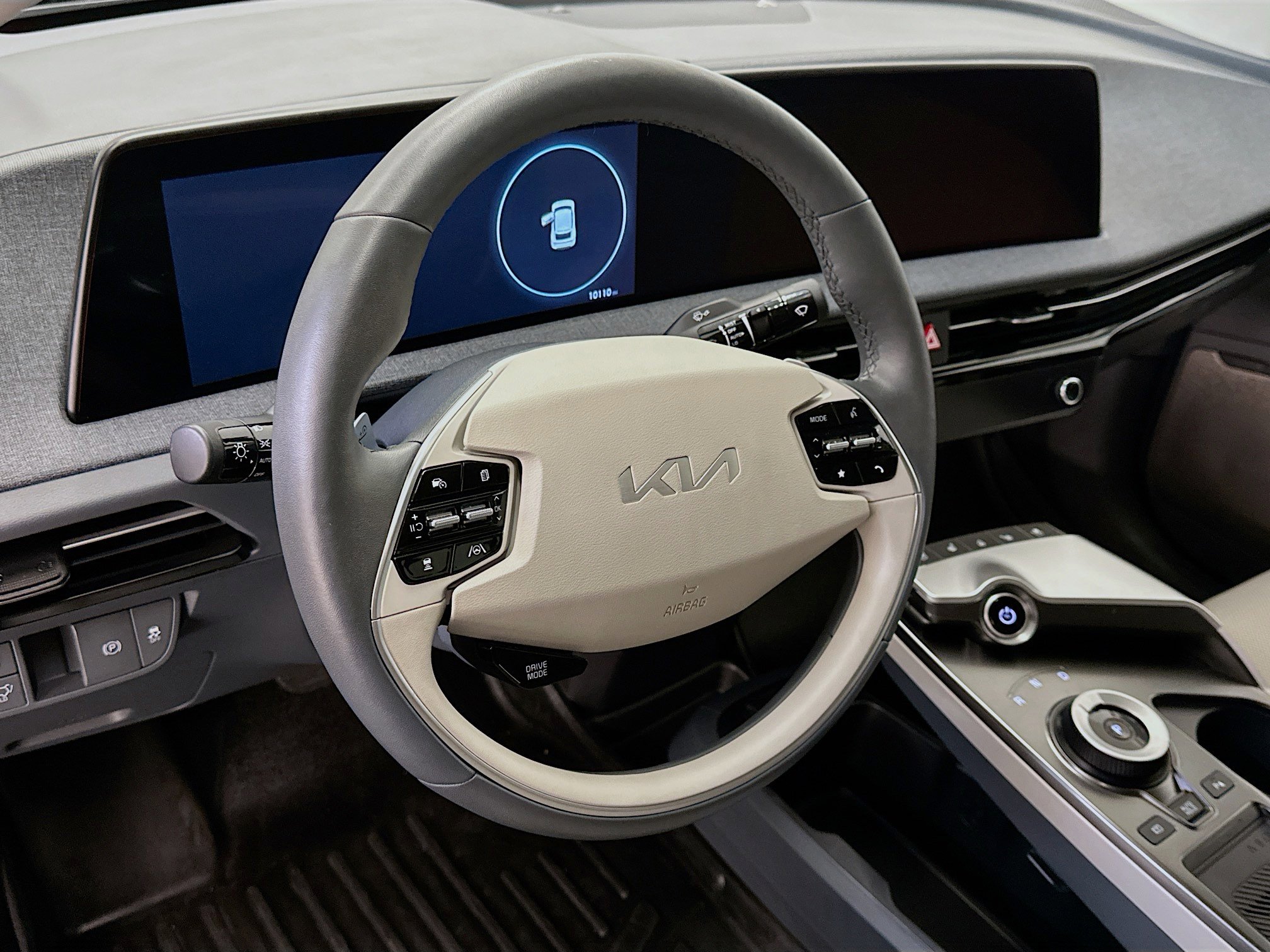 Used 2024 Kia EV6 Wind w/ Wind Technology Package AWD/4WD image 18