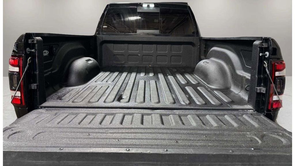 Used 2022 RAM 2500 Laramie image 26