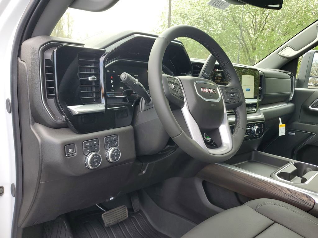 New 2025 GMC Sierra 2500 SLT w/ SLT Premium Package image 17