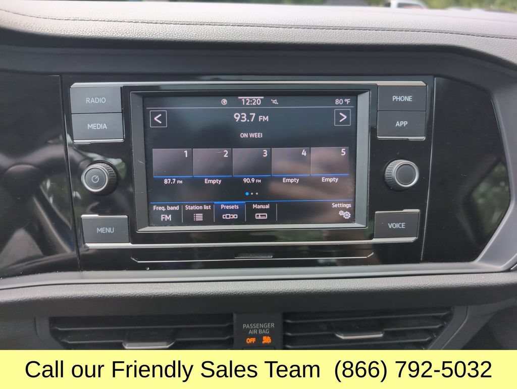 Used 2024 Volkswagen Jetta SE FWD image 20