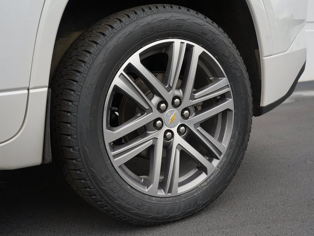 Certified 2023 Chevrolet Traverse High Country AWD/4WD image 37
