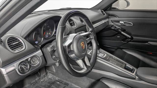 Used 2018 Porsche 718 Cayman RWD image 19