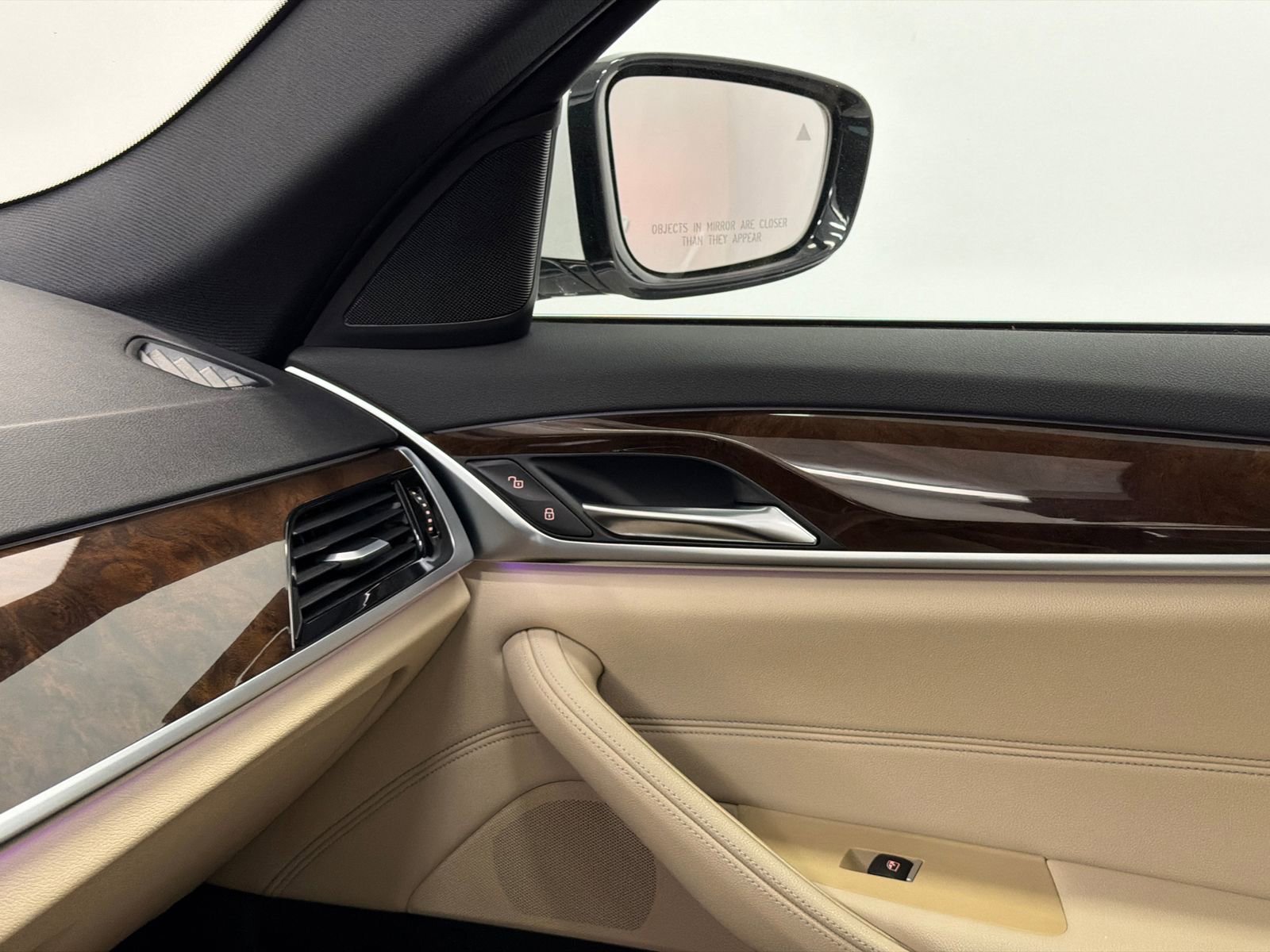 Used 2018 BMW 530i xDrive image 29