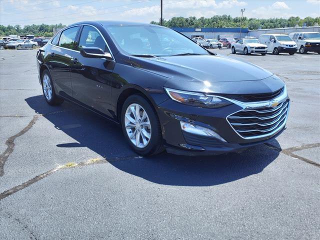 Used 2019 Chevrolet Malibu LT w/ Driver Confidence Package image 6