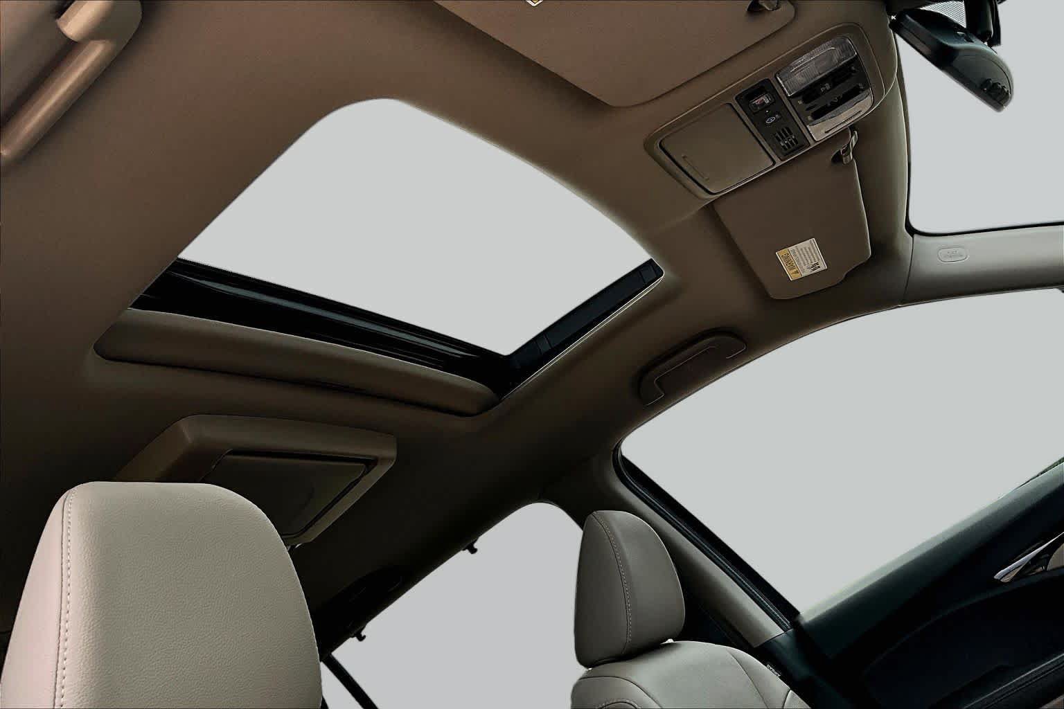 Used 2022 Honda Pilot Touring image 14