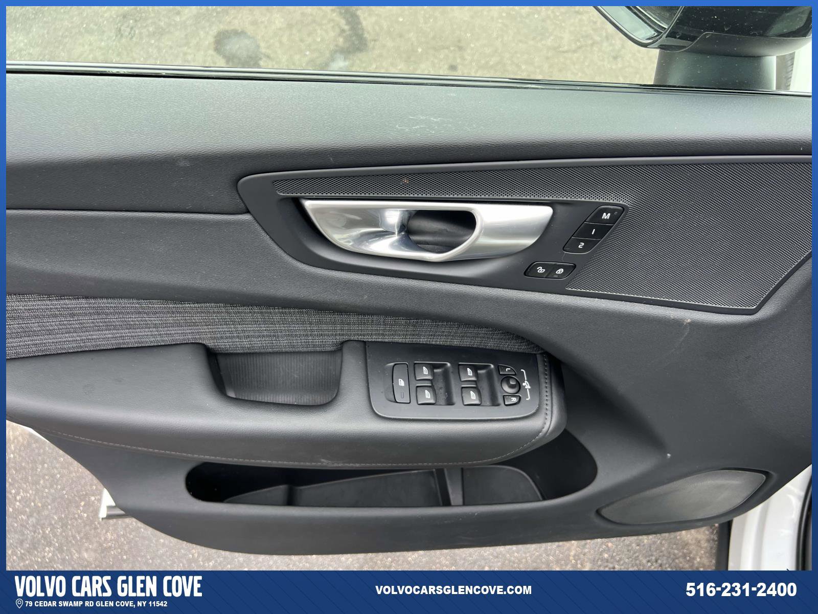 Used 2024 Volvo XC60 B5 Core w/ Protection Package Premier image 14