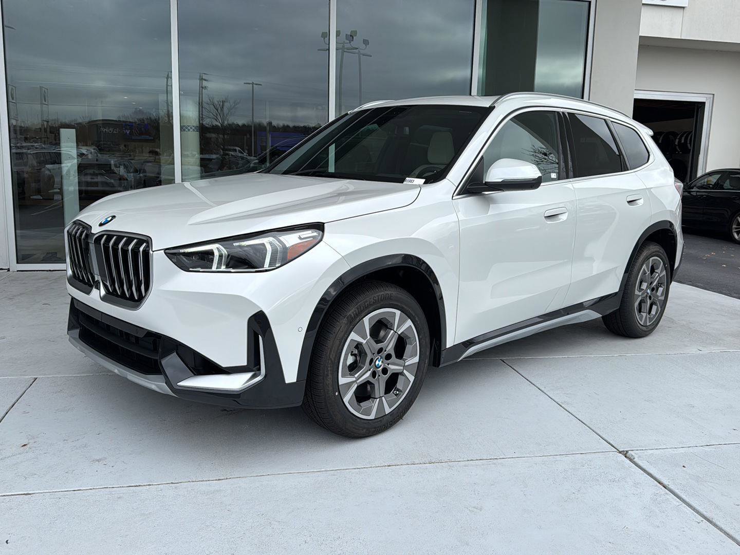 New 2026 BMW X1 xDrive28i w/ Technology Package image 1