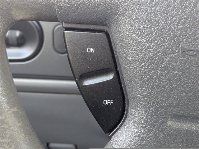 Used 2005 Ford Expedition XLS image 25