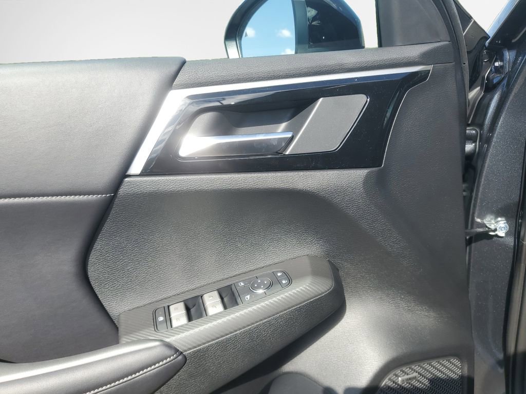 New 2026 Mitsubishi Outlander LE AWD/4WD image 14