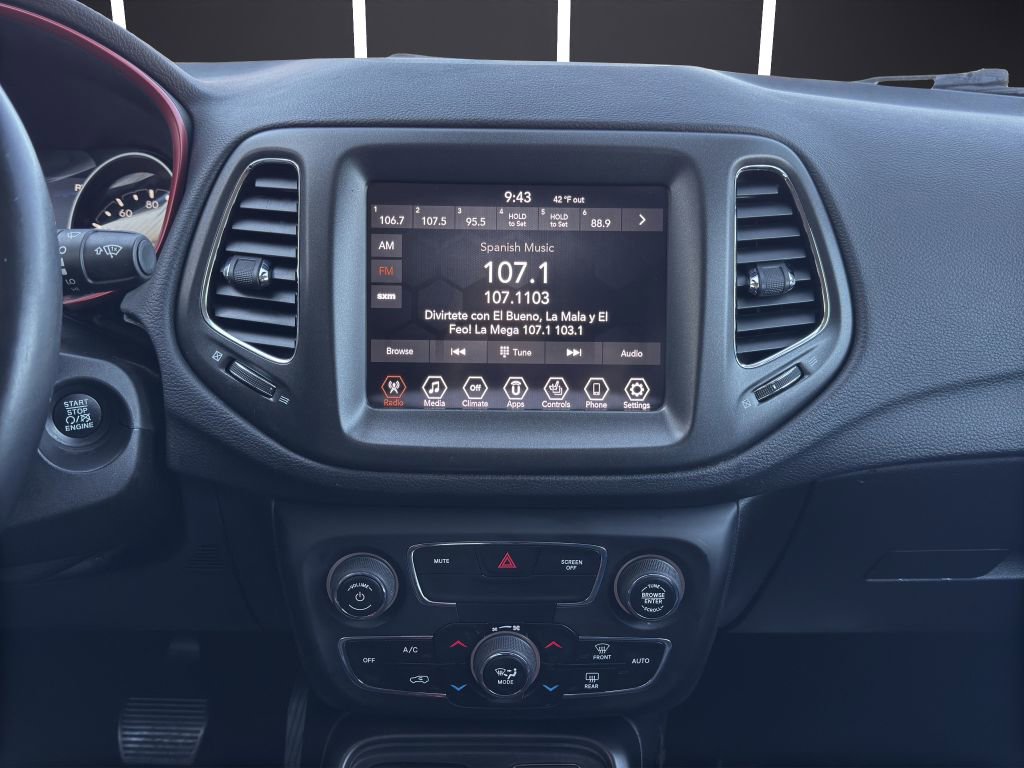 Used 2019 Jeep Compass Trailhawk w/ Cold Weather Group image 17