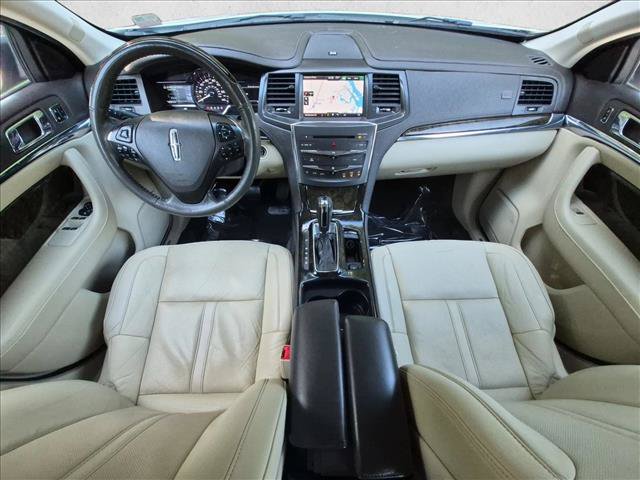 Used 2014 Lincoln MKS w/ Equipment Group 101A FWD image 18