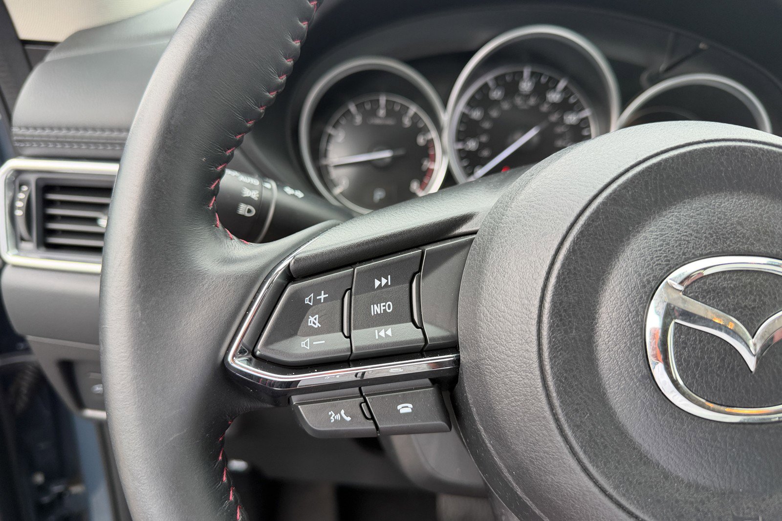 Certified 2023 MAZDA CX-5 Carbon Edition image 16