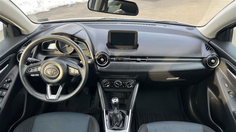 Used 2019 Toyota Yaris LE FWD image 24