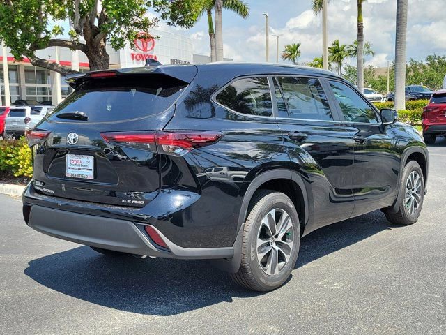 New 2026 Toyota Highlander XLE AWD/4WD image 4