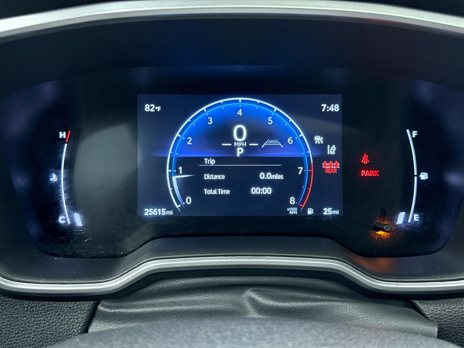 Used 2024 Toyota Corolla Cross XLE w/ Convenience Package image 13