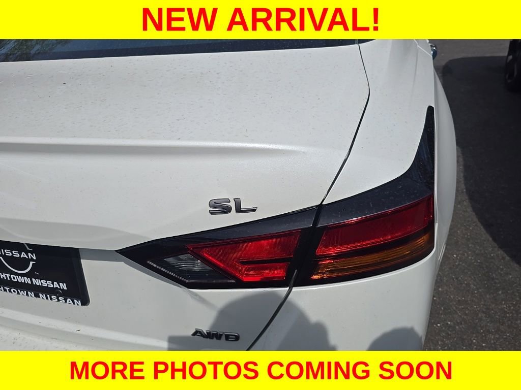 Used 2025 Nissan Altima 2.5 SL AWD/4WD image 11